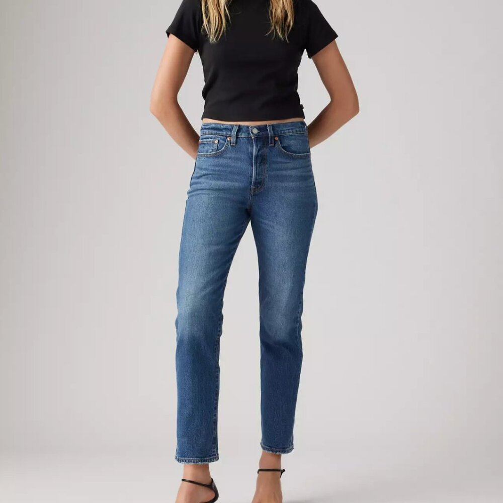Levi's Wedgie Straight - Size 30